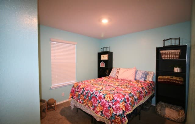 3-bedroom rental at 13615 Whisper Xing in San Antonio, TX — photo 5