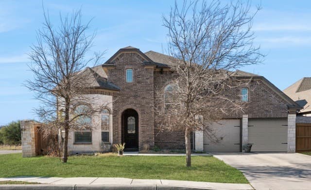 4-bedroom rental at 12106 White River in San Antonio, TX — photo 1