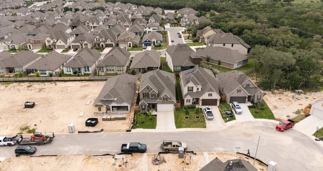 4-bedroom rental at 12372 Goulding in San Antonio, TX — photo 4