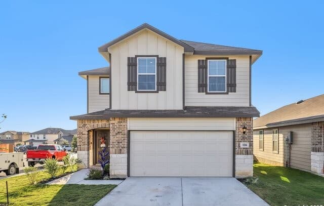 4-bedroom rental at 116 Middle Green in Floresville, TX — photo 1