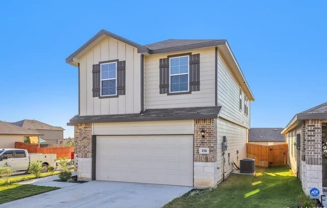 4-bedroom rental at 116 Middle Green in Floresville, TX — photo 2