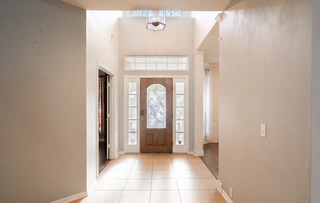 4-bedroom rental at 13034 Wild Heart in Helotes, TX — photo 5