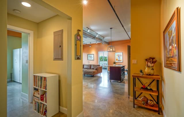 2-bedroom rental at 831 S Flores Unit 3202 in San Antonio, TX — photo 4