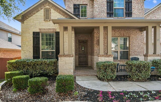 5-bedroom rental at 25815 Raven Ridge in San Antonio, TX — photo 4