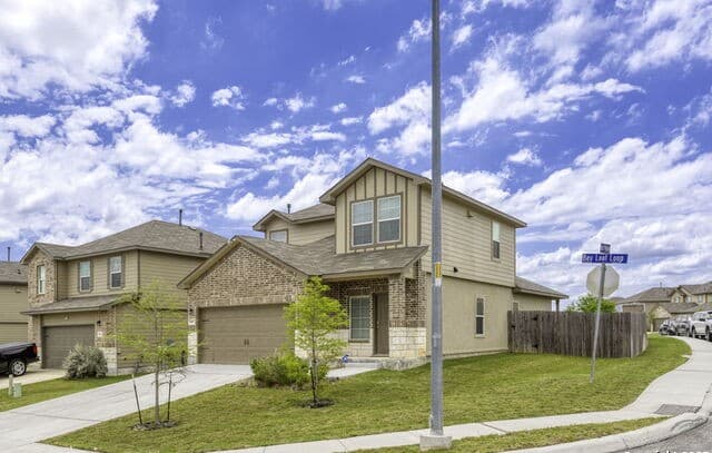 4-bedroom rental at 4007 Bay Leaf in Von Ormy, TX — photo 2