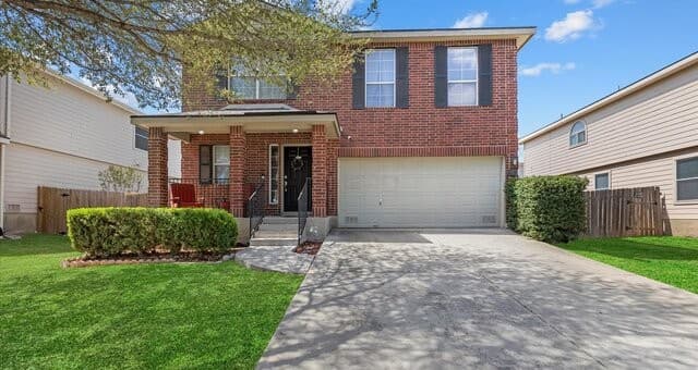 3-bedroom rental at 9019 Lilac in Universal City, TX — photo 2