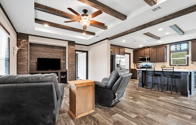 3-bedroom rental at 592 Private Road 1510 in Bandera, TX — photo 4