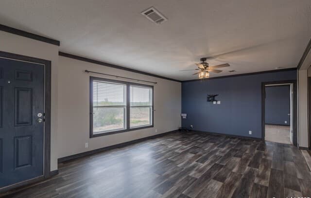 5-bedroom rental at 290 Lilly Bear Ln. in Moore, TX — photo 5