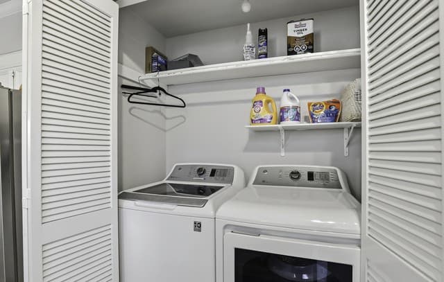 3-bedroom rental at 10226 Apricot Field in San Antonio, TX — photo 4