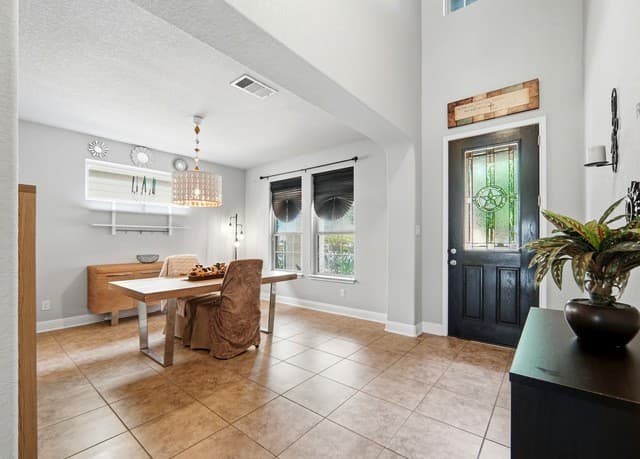 4-bedroom rental at 113 Grand Vista in Cibolo, TX — photo 5