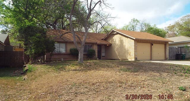 4-bedroom rental at 5922 Brambletree in San Antonio, TX — photo 2