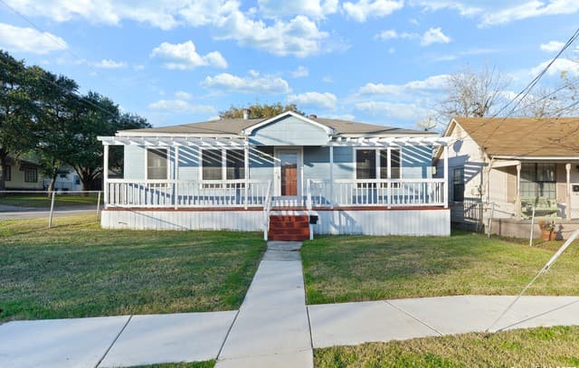 3-bedroom rental at 103 Cosgrove in San Antonio, TX — photo 1