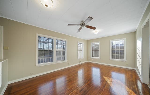 3-bedroom rental at 103 Cosgrove in San Antonio, TX — photo 5