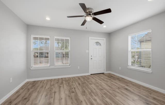 4-bedroom rental at 2035 Waverly in San Antonio, TX — photo 4