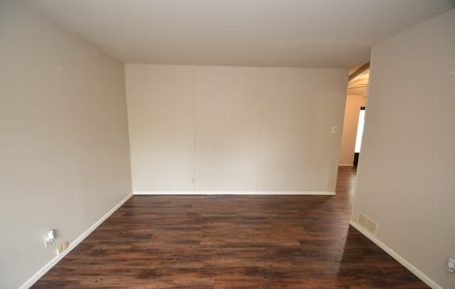 3-bedroom rental at 823 Highgate in Universal City, TX — photo 2