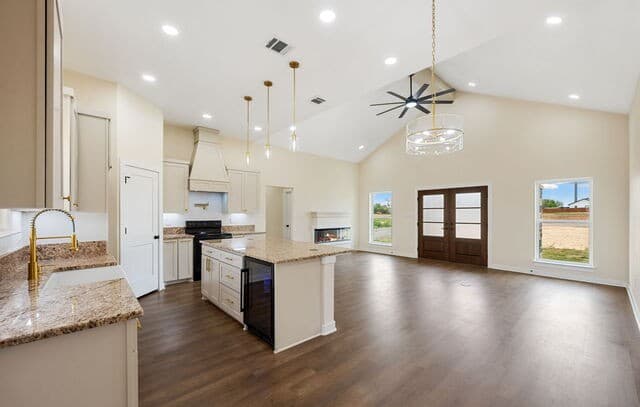 3-bedroom rental at 7319 Tiff Nicole Ln in Von Ormy, TX — photo 4