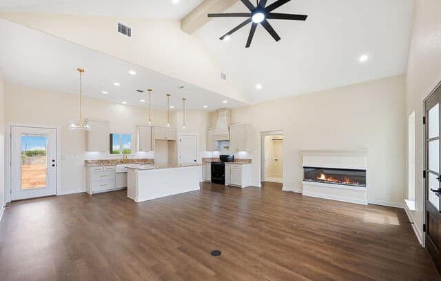 3-bedroom rental at 7319 Tiff Nicole Ln in Von Ormy, TX — photo 5