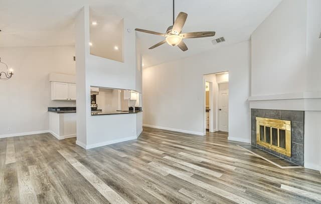 3-bedroom rental at 8023 Copper Trail in San Antonio, TX — photo 5