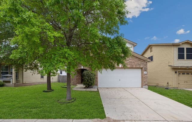 3-bedroom rental at 4430 Stetson in San Antonio, TX — photo 2