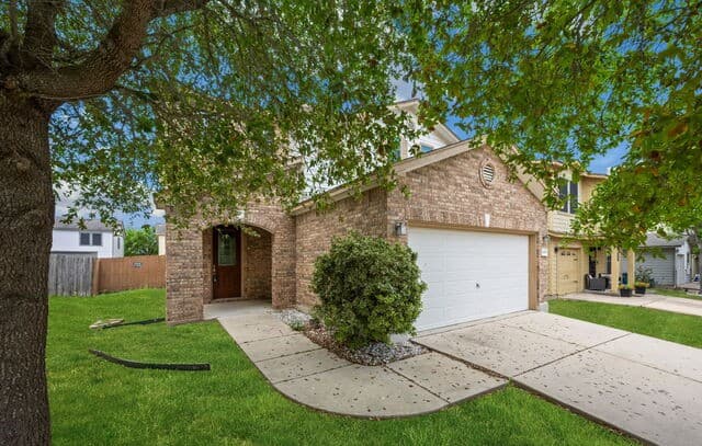 3-bedroom rental at 4430 Stetson in San Antonio, TX — photo 3