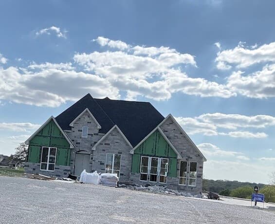 4-bedroom rental at 121 N. Abrego Crossing in Floresville, TX — photo 4