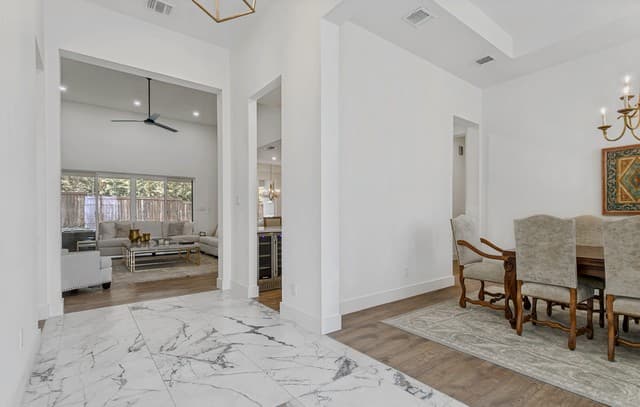 4-bedroom rental at 1101 Garraty in Terrell Hills, TX — photo 5