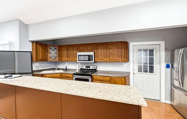 3-bedroom rental at 1410 Santa Anna in San Antonio, TX — photo 3