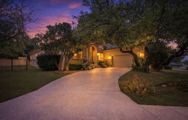 4-bedroom rental at 927 Serene Meadows in San Antonio, TX — photo 1