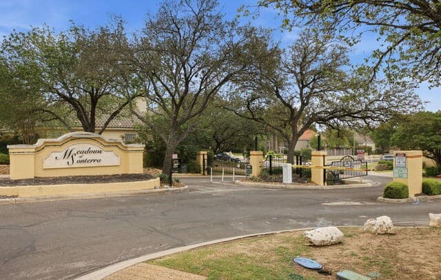 4-bedroom rental at 927 Serene Meadows in San Antonio, TX — photo 5