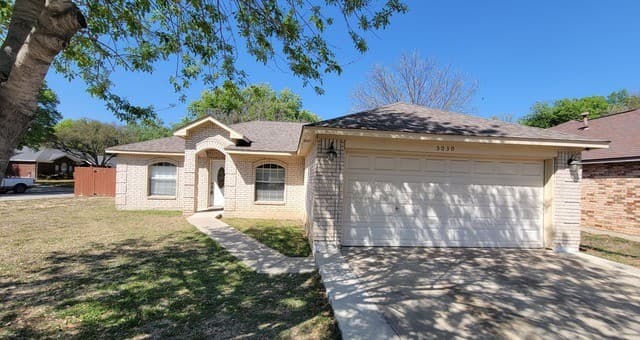 3-bedroom rental at 5030 Timber Wind in San Antonio, TX — photo 1
