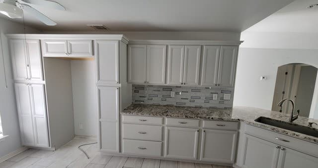 3-bedroom rental at 5030 Timber Wind in San Antonio, TX — photo 5