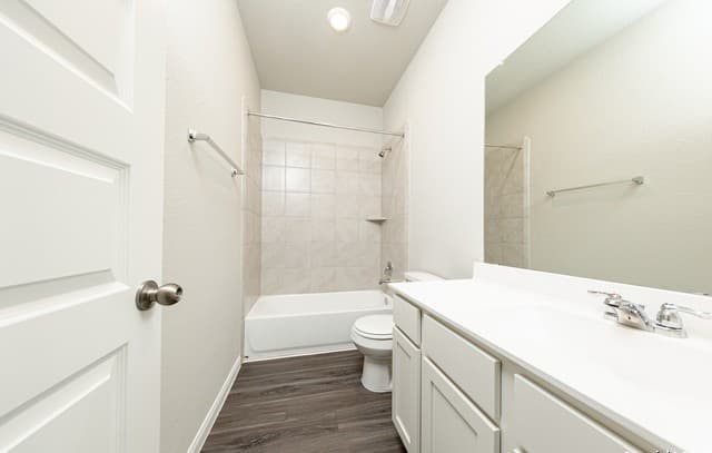 3-bedroom rental at 7814 Granger Cove in San Antonio, TX — photo 5