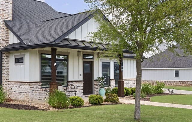 3-bedroom rental at 120 Magnolia in La Vernia, TX — photo 4