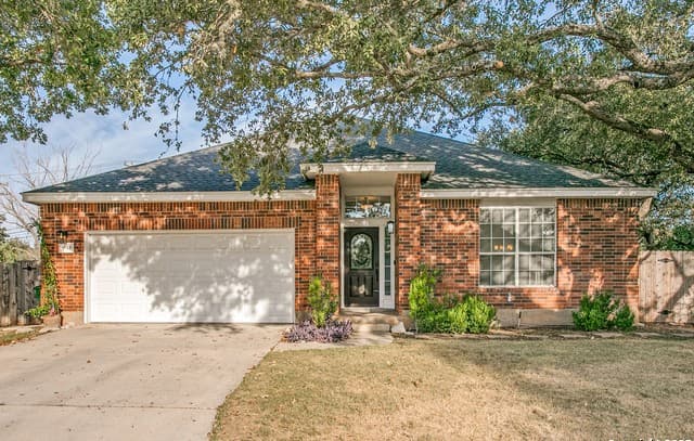 3-bedroom rental at 3102 Mares Meadows in San Antonio, TX — photo 1