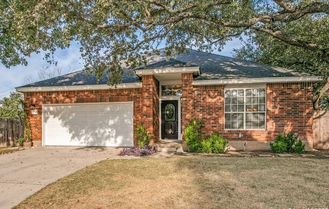 3-bedroom rental at 3102 Mares Meadows in San Antonio, TX — photo 2
