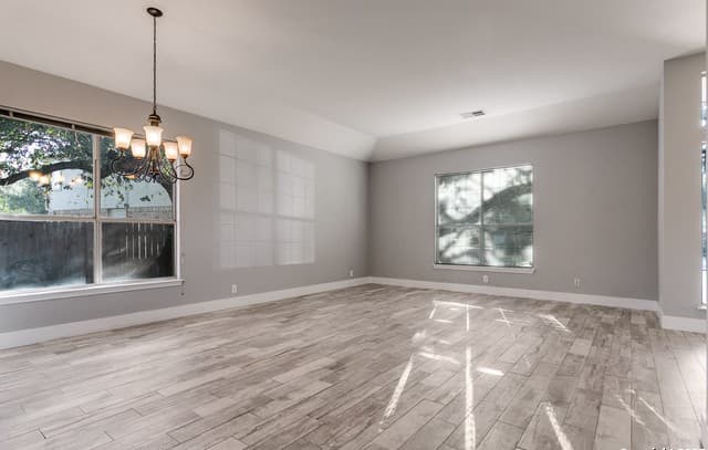 3-bedroom rental at 3102 Mares Meadows in San Antonio, TX — photo 5