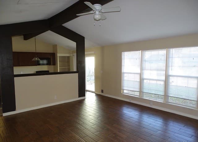 3-bedroom rental at 8514 Glen Ct in San Antonio, TX — photo 4