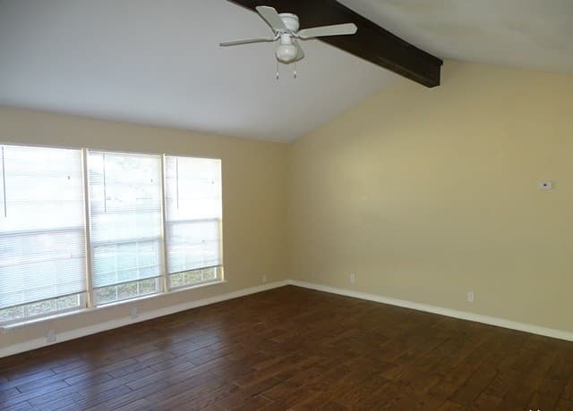 3-bedroom rental at 8514 Glen Ct in San Antonio, TX — photo 5
