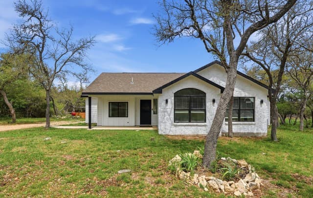 3-bedroom rental at 297 Rust Ranch in Blanco, TX — photo 1