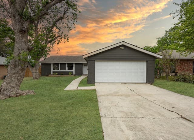 3-bedroom rental at 14223 Ridge Dale in San Antonio, TX — photo 2