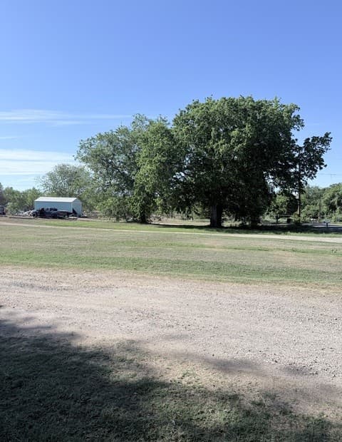 rental at 5830 Mount Olive in Adkins, TX — photo 1