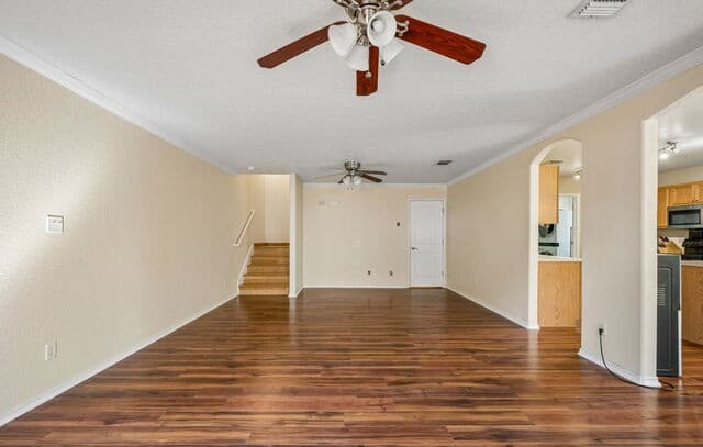 3-bedroom rental at 5910 Aspen Gold in San Antonio, TX — photo 5
