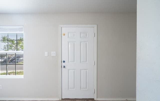 4-bedroom rental at 203 Reuben Kemper in San Antonio, TX — photo 3