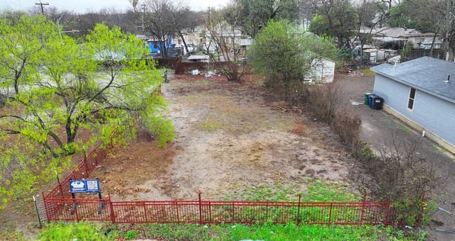 rental at 324 Truax in San Antonio, TX — photo 2