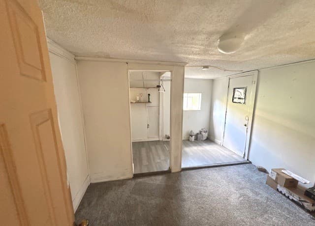 3-bedroom rental at 132 Parkview in San Antonio, TX — photo 5