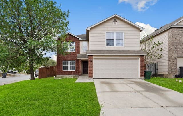 4-bedroom rental at 10807 Indigo in San Antonio, TX — photo 4