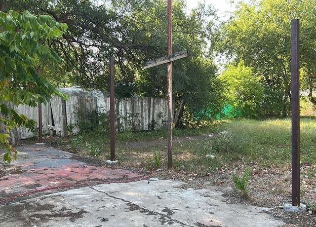 2-bedroom rental at 809 Leal in San Antonio, TX — photo 5