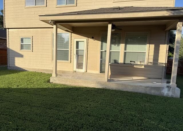 3-bedroom rental at 208 Cloud Xing in Cibolo, TX — photo 3