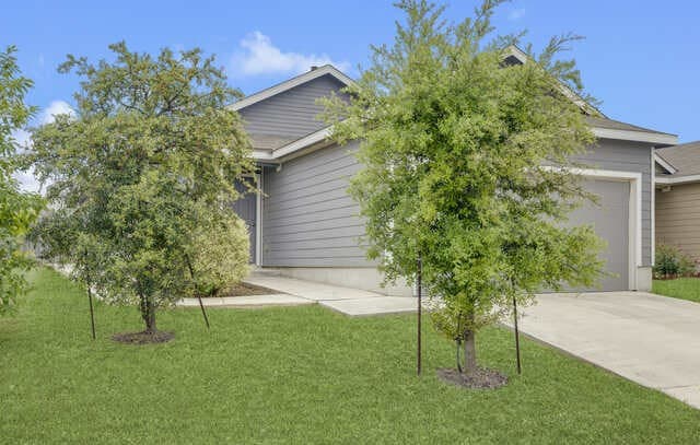 3-bedroom rental at 13852 Buffalo Valley in San Antonio, TX — photo 3