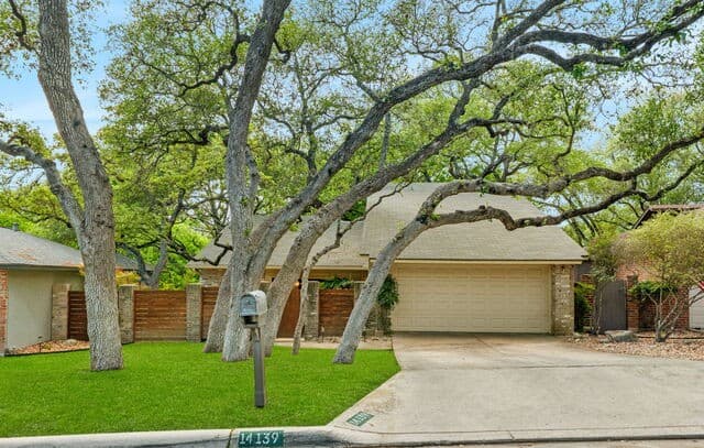 2-bedroom rental at 14139 Day Star St in San Antonio, TX — photo 1